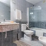 Hotell Hotel Gijon 3*