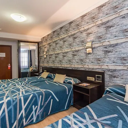 Hotel Gijon Otel 3*