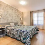 호텔 Hotel Gijon 기욘